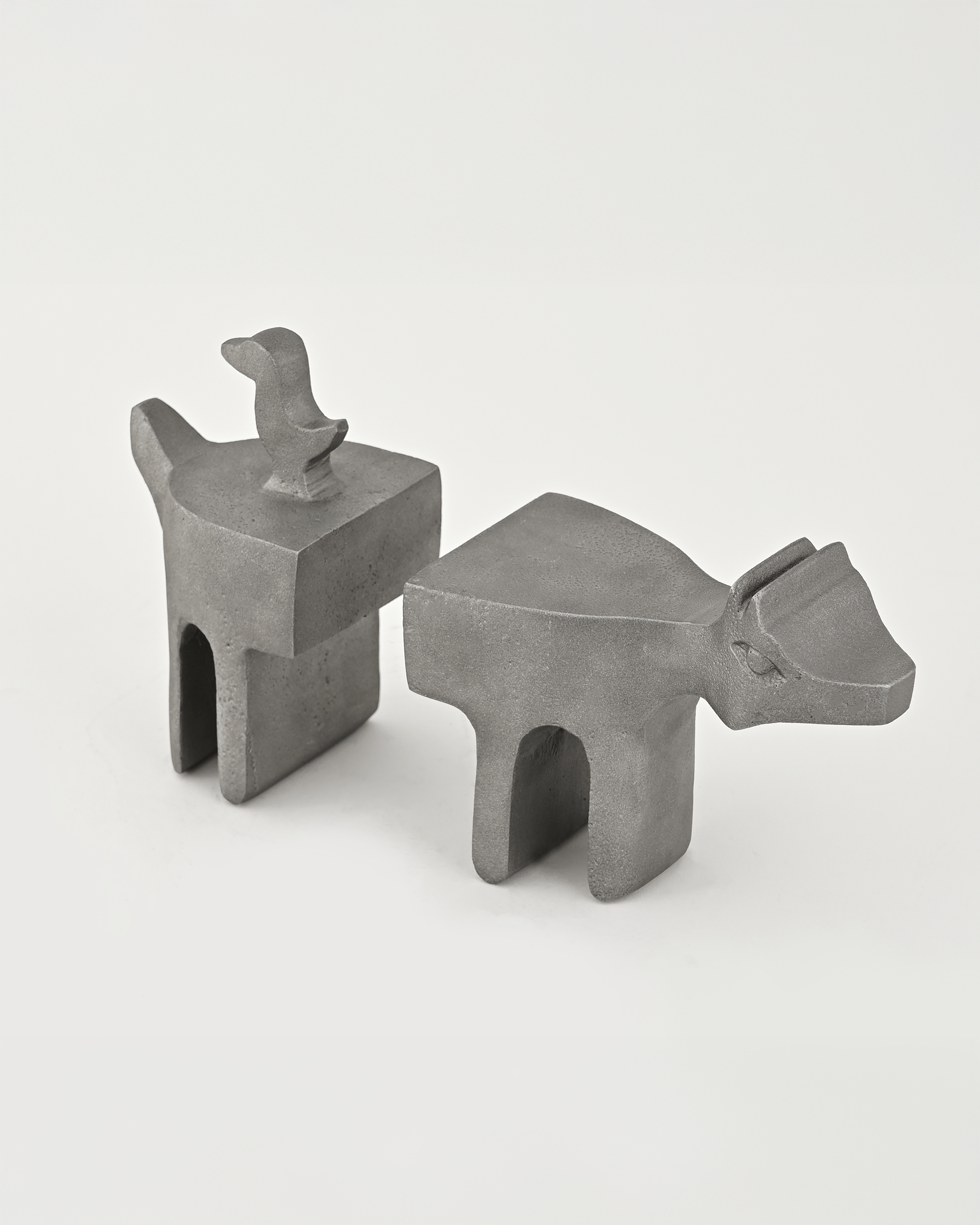 Hound Book Ends by Notice