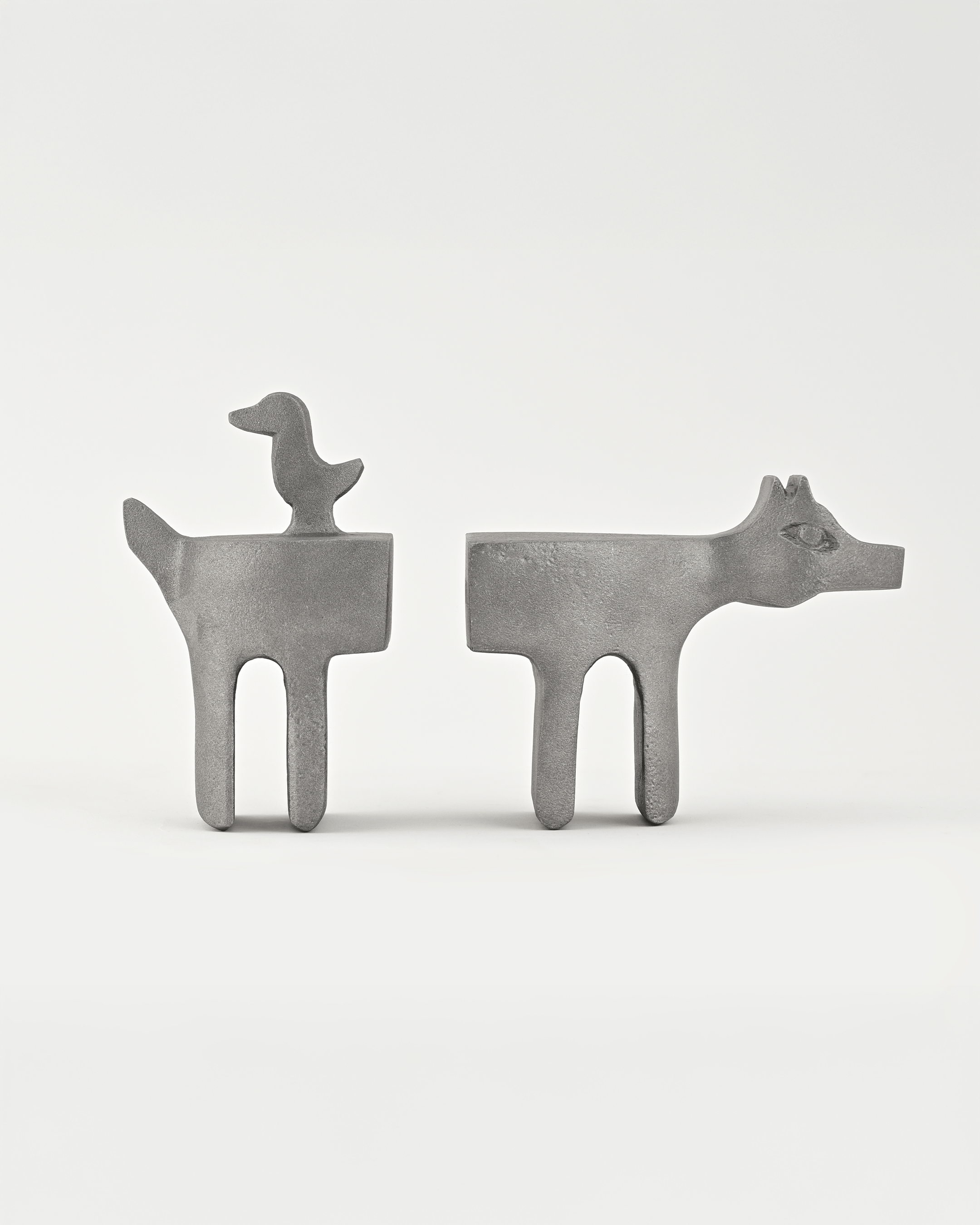 Hound Book Ends by Notice