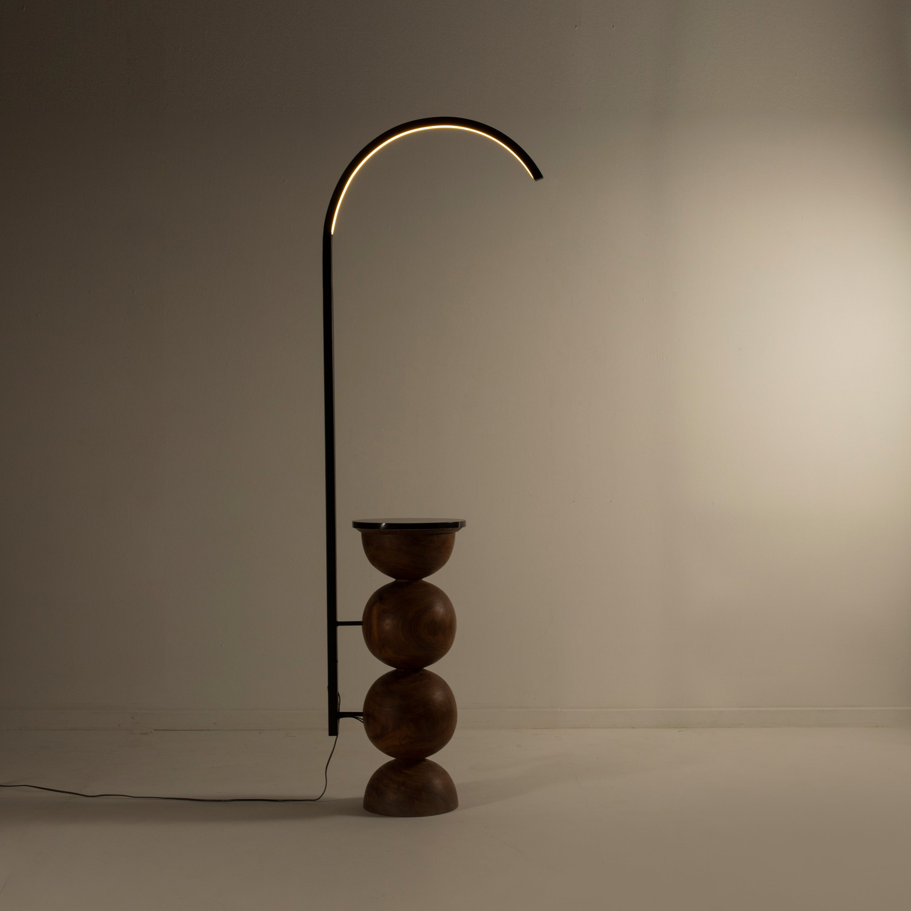 Ball Arc Floor Lamp by OBJECTRY