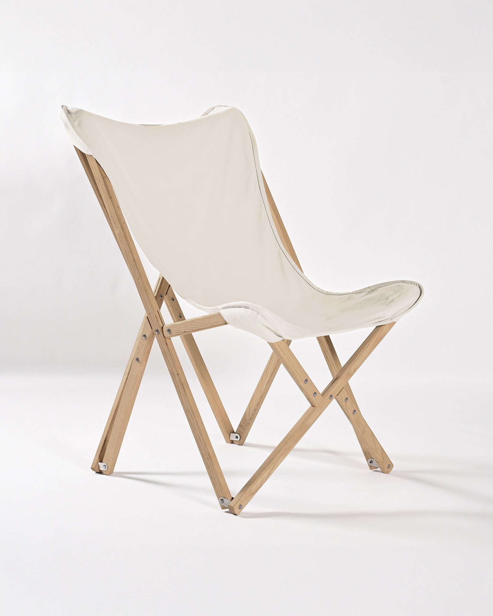 Lounge Chair (Natural Oak)