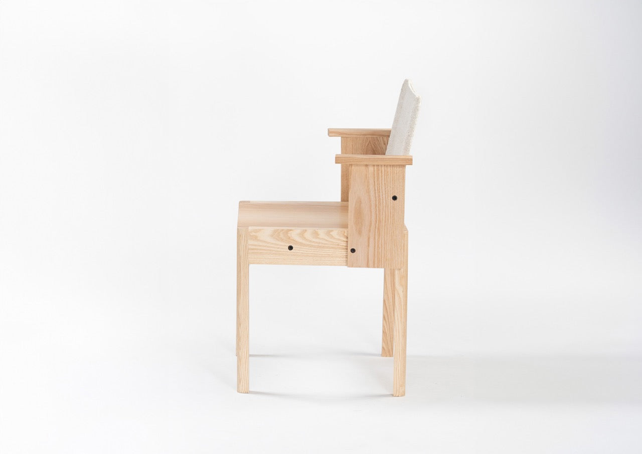 Resident Chair (Snow) by Murubi