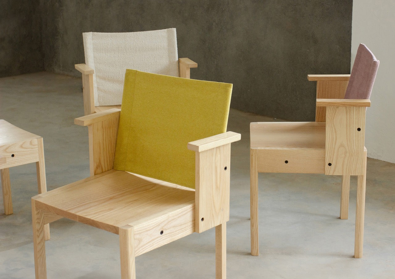 Resident Chair (Snow) by Murubi