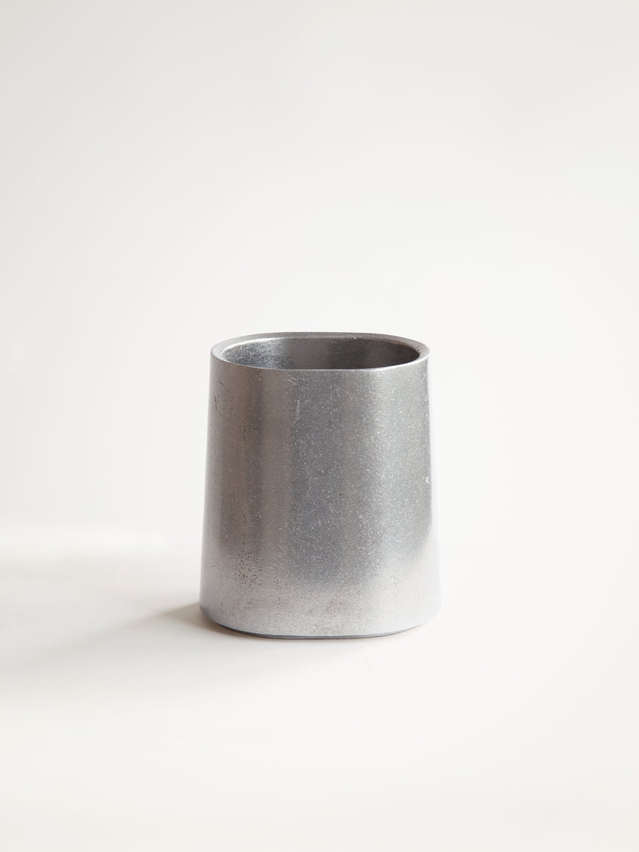 Taper Pen Stand by Stem