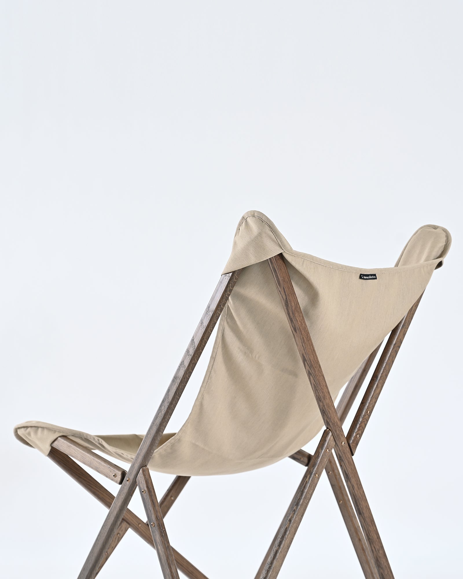 Lounge Chair (Brown Oak)
