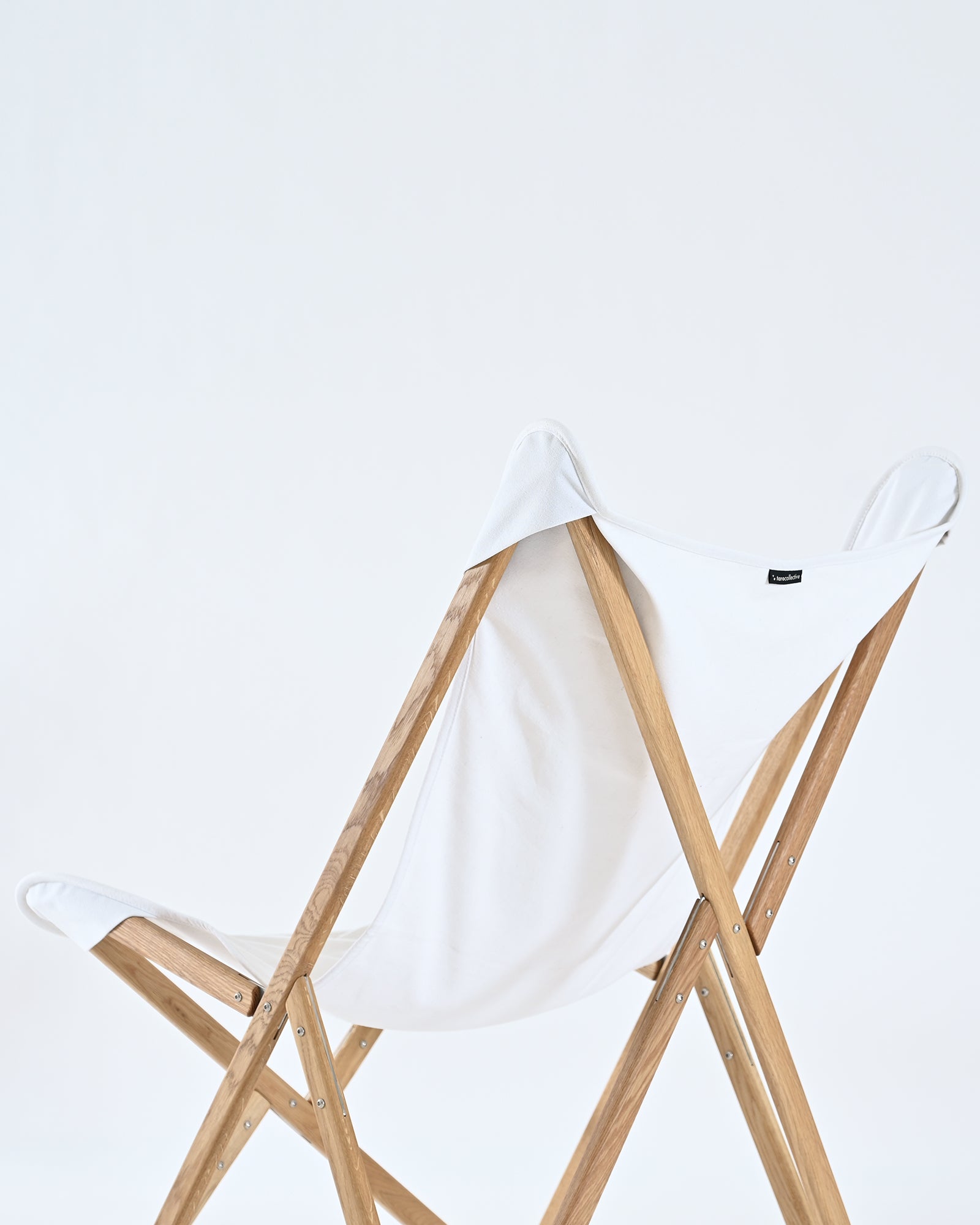 Lounge Chair (Natural Oak)