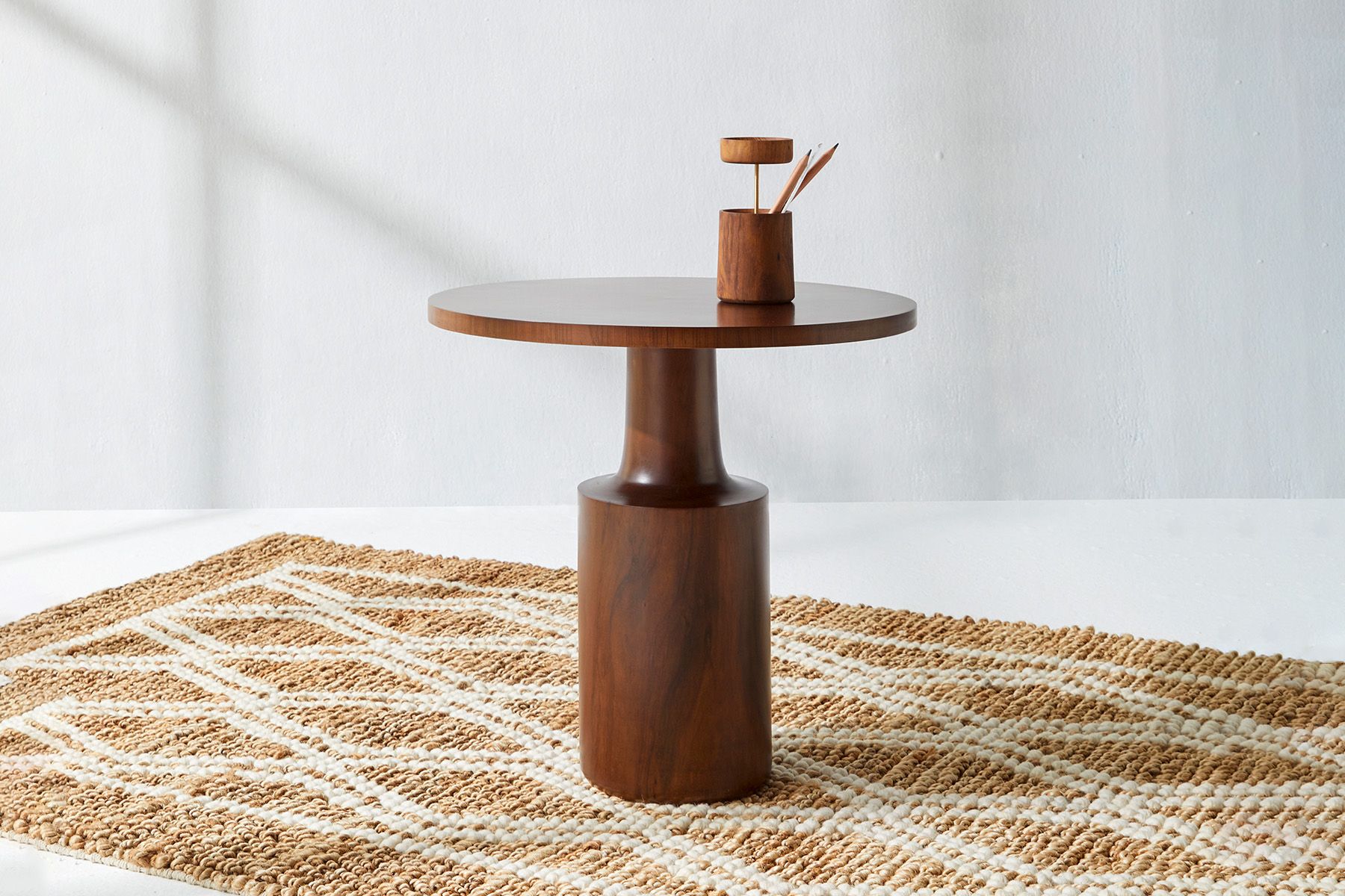  Neck Side Table by OBJECTRY